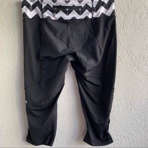 LULULEMON 10 black crop leggings